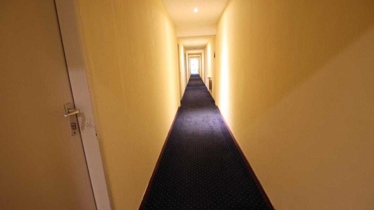 Hotel Wahlster Saarbrücken Esterno foto