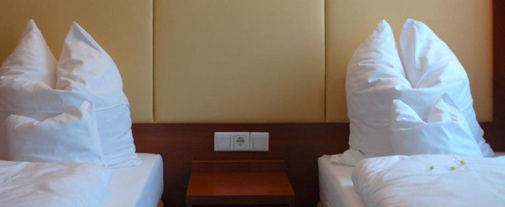 Hotel Wahlster Saarbrücken Esterno foto